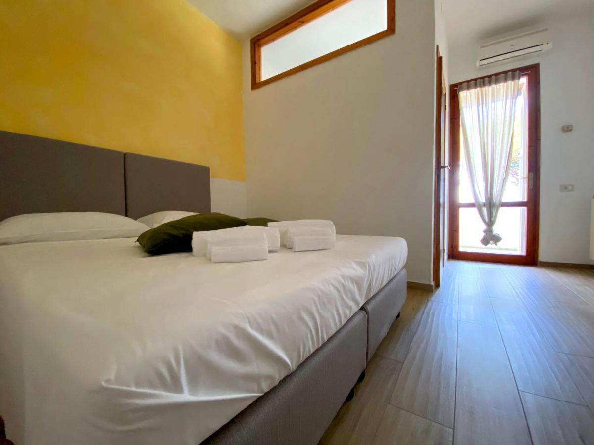 Camping Village Mar Y Sierra San Costanzo Luaran gambar