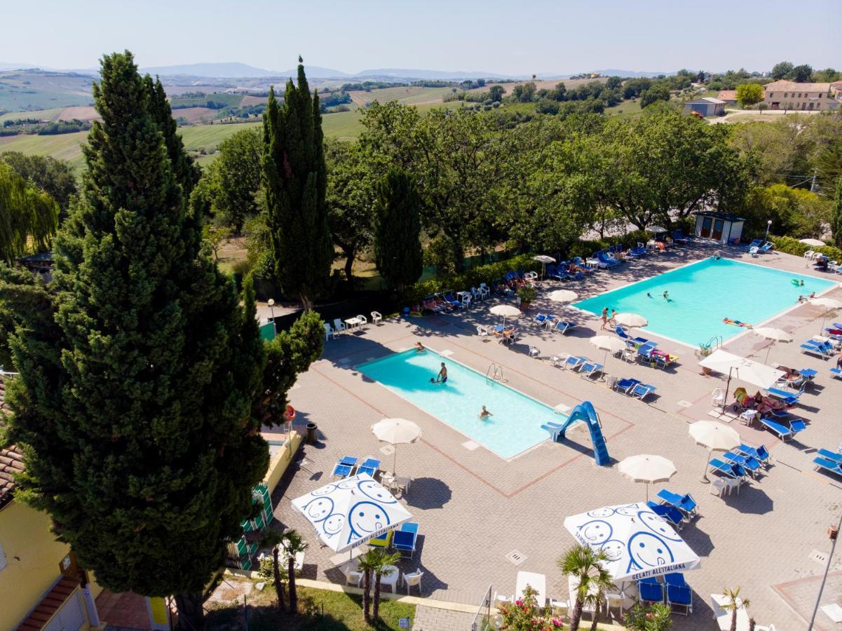 Camping Village Mar Y Sierra San Costanzo Luaran gambar