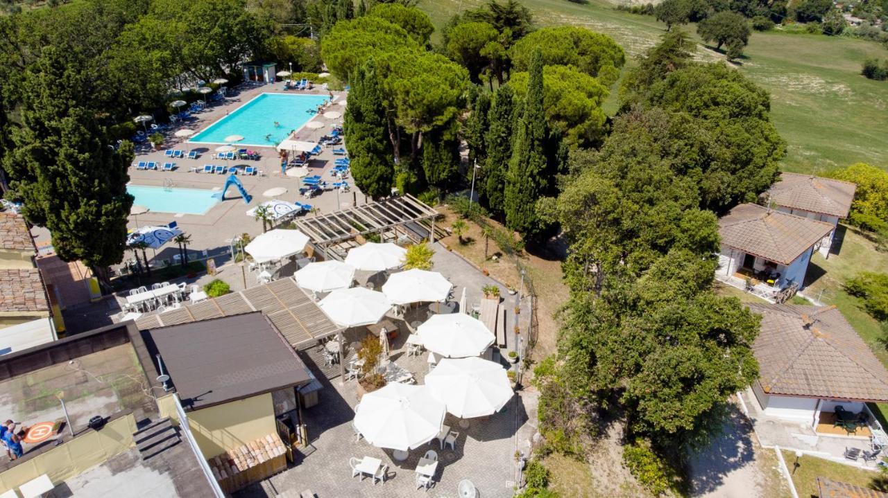 Camping Village Mar Y Sierra San Costanzo Luaran gambar